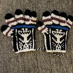 Black and White Knit Gloves with Pattern